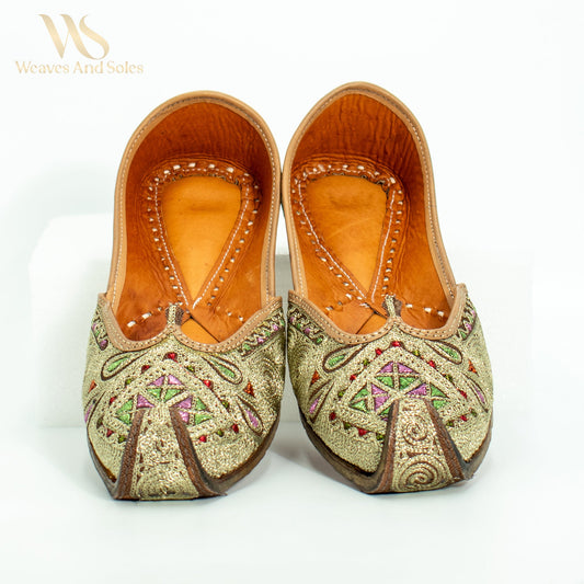 Punjabi Juttis I Weaves and Soles