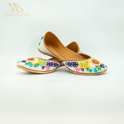 Phulkari Jutti