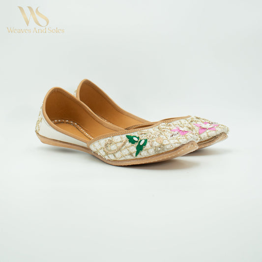 Punjabi Juttis I Weaves and Soles