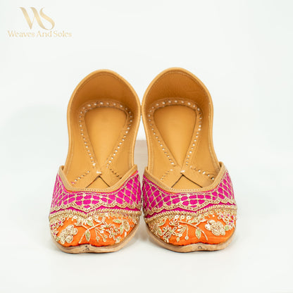 Punjabi Juttis I Weaves and Soles