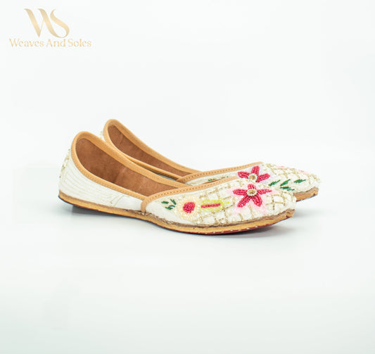 Punjabi Juttis I Weaves and Soles