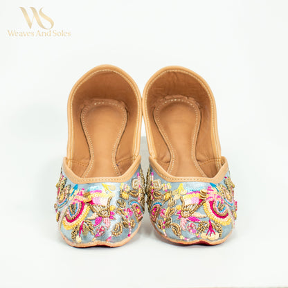 Punjabi Juttis I Weaves and Soles